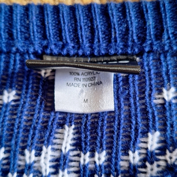 Dunder Mifflin The Office 'Ugly' Sweater - Picture 5 of 5